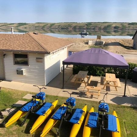 Lakeside Country Inn Manitou Beach 外观 照片