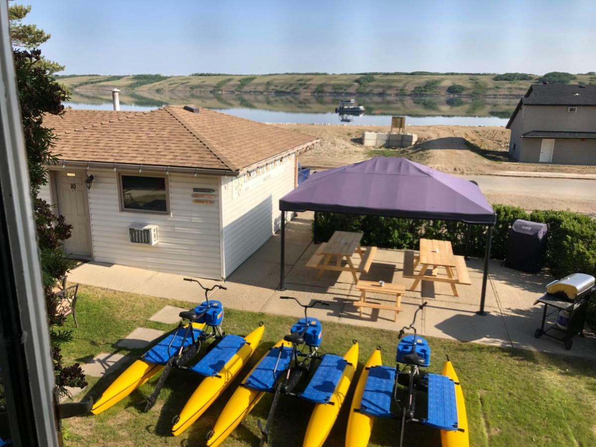 Lakeside Country Inn Manitou Beach 外观 照片
