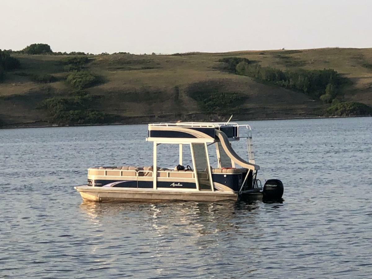 Lakeside Country Inn Manitou Beach 外观 照片